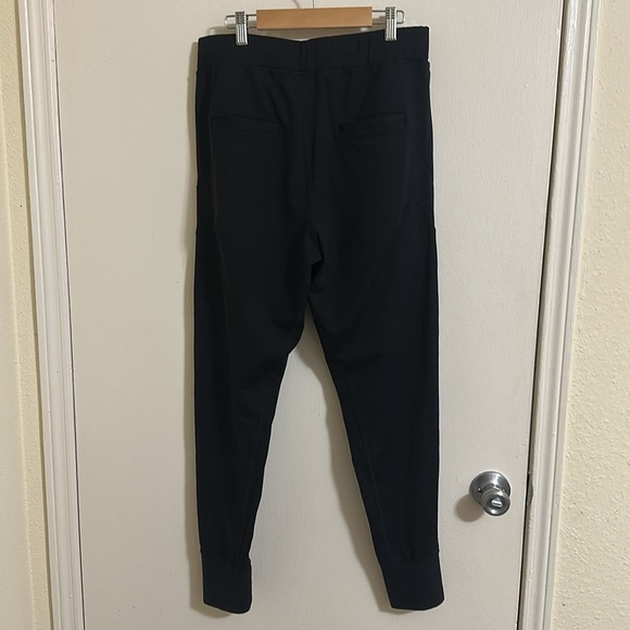 EUC Alphalete Men’s Black Athletic Jogger Sweatpants - Picture 6 of 6